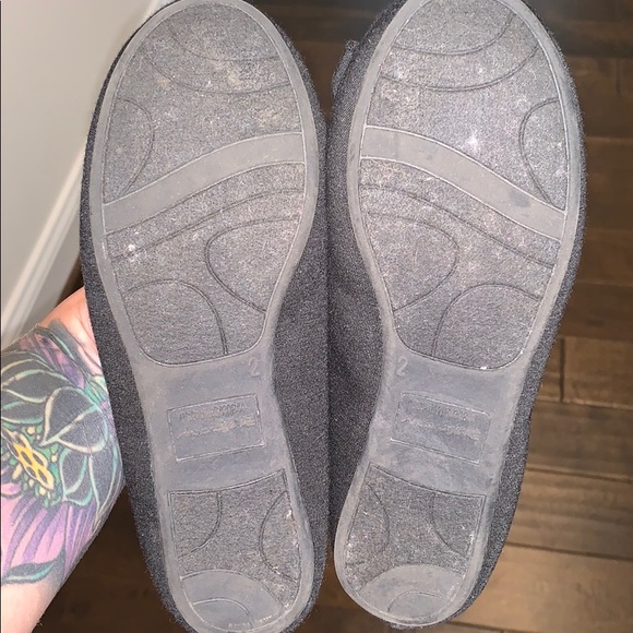 ♥️ Black American Eagle slip ons - Picture 6 of 6